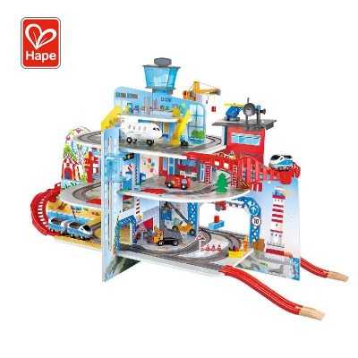 SET FERROVIA GRANDE CITTA' kit da 55 pezzi HAPE treno TRENINI mega city railway set E3768 età 3+ Hape - 1